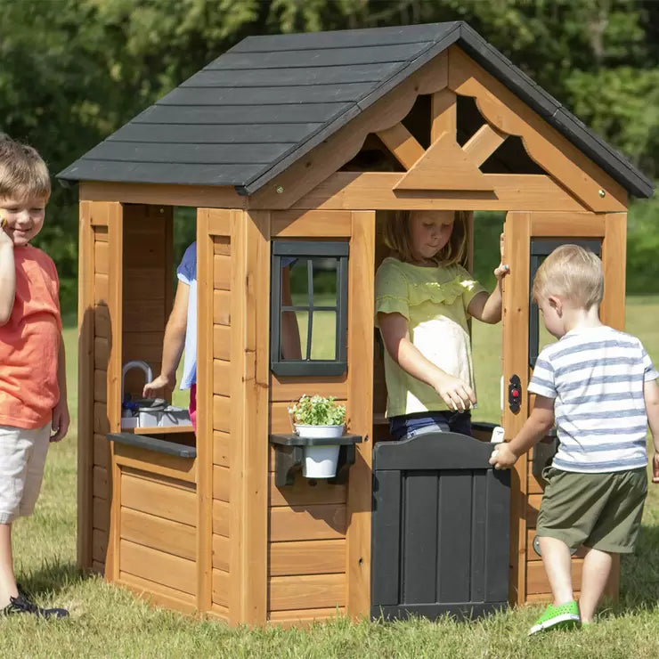 Backyard Discovery Sweetwater Playhouse (2-10 Years)