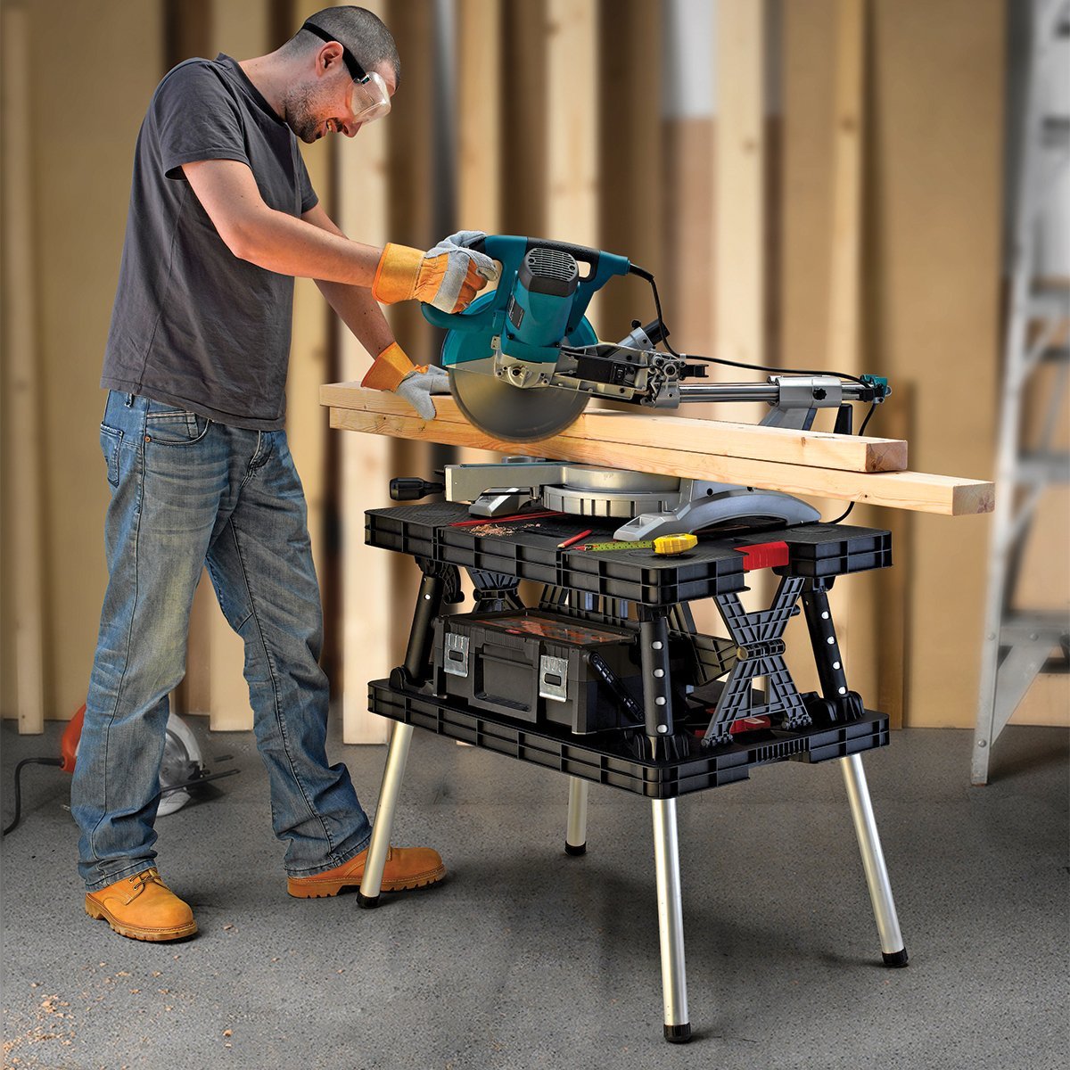 Keter Folding Worktable with Adjustable Clamps